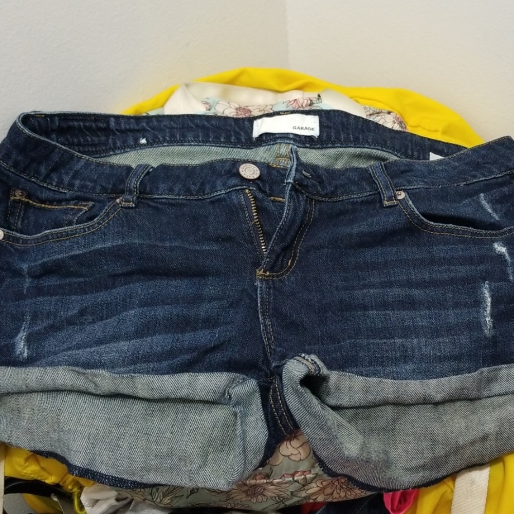 Garage shorts